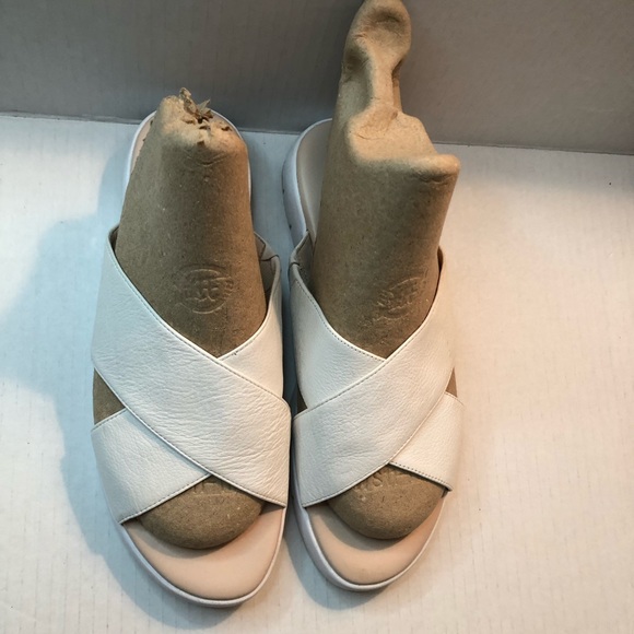 Cole Haan Slides - Picture 7 of 16
